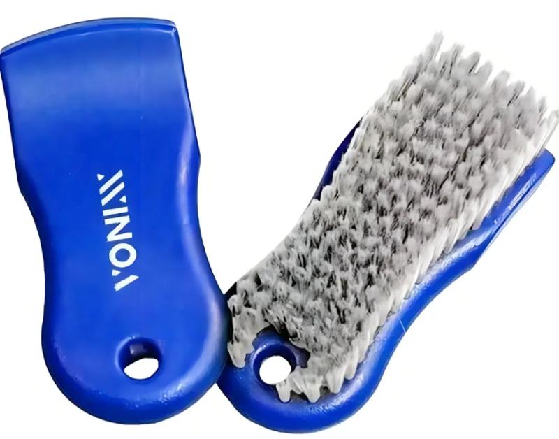 ESCOVA PARA LIMPEZA COM CERDAS MACIAS - VONIXX